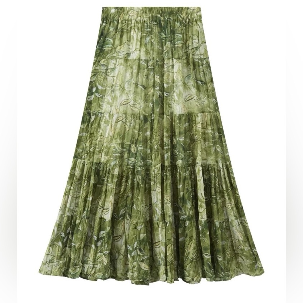 Brand New Elegant Green Leaf Print Skirt